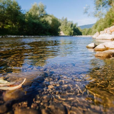 ホテル Рибничанка Skhidnytsia エクステリア 写真